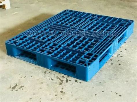 Blue Plastic Pallets, Capacity: 1 Ton, for Storage at best price in ...