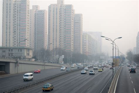 Bad air pollution in Beijing causes second day of highest-ever alert in ...