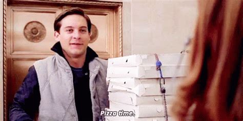 Pizza Peter Parker GIF - Pizza Peter Parker Pizza Time - Discover ...