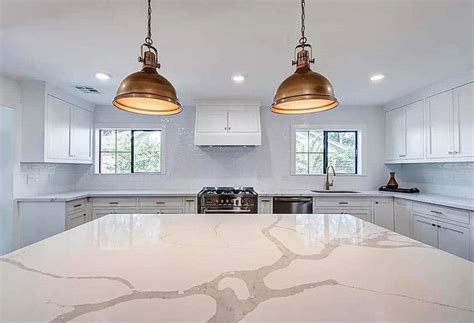 Calacatta Quartz Countertops (15 Types & Design Guide)