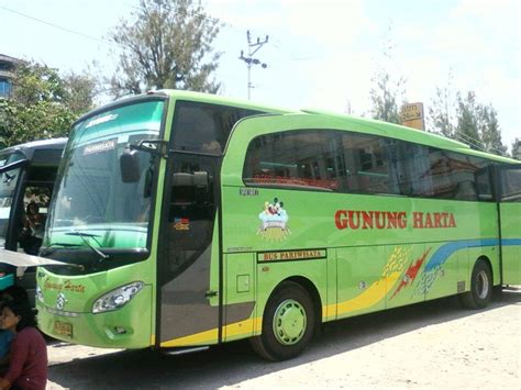 bus pariwisata gunung harta mercedes-benz patinewscom