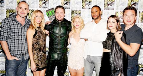 Arrow cast at Comic Con 2015 - Laisalves8 Photo (38664265) - Fanpop