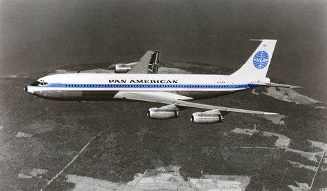 Pan Am 707 | Vintage aircraft, Vintage airlines, Boeing 707