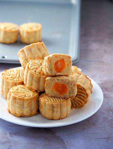 Moon Cake | Woman Scribbles