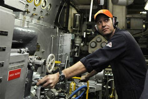 Hot Job How-To: Ship Engineer | Military.com