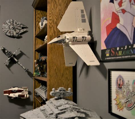 Ultimate Display Solutions wall mount for Lego 75257 Millennium Falcon ...