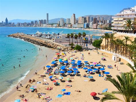 Benidorm: de stad die altijd wakker is en nooit slaapt - Club Villamar