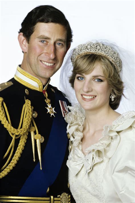 Princess Diana’s Wedding Photo Retrospective - Pictures From Princess ...