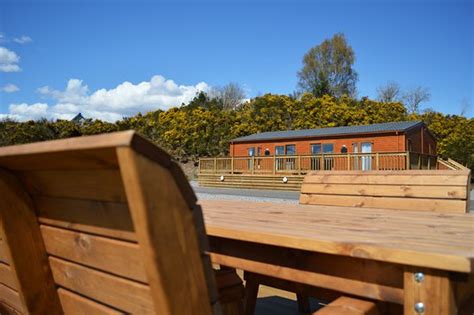 LOCH NESS LODGE RETREAT - Prices & Reviews (Fort Augustus, Scotland ...