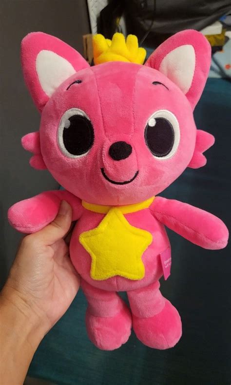 Pinkfong plushie, Hobbies & Toys, Toys & Games on Carousell