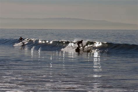 Santa Monica Top Surfing Spots - Big Dean's Ocean Front Cafe