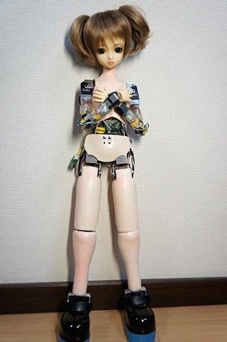 Japanese hobbyists amaze with latest robot creations - Images | Dancing ...