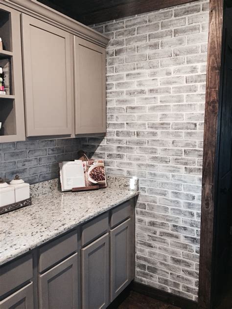 Give your walls a new look with a faux brick wall | DIY, Home Decor