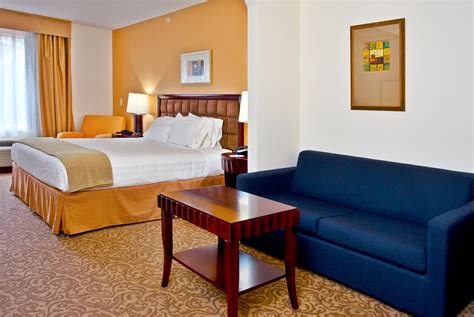 HOLIDAY INN EXPRESS AND SUITES BROOKSVILLE I-75 $110 ($̶1̶1̶9̶ ...