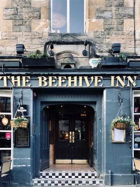 Thirst Quenching Historic Edinburgh Pub Crawl (Oldest Pubs in Edinburgh ...