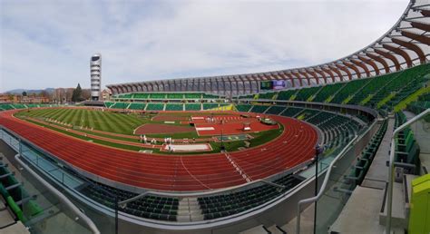 DyeStat.com - News - Day Of Firsts Under Way at Hayward Field Premiere