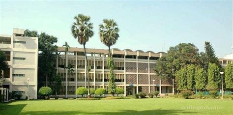 IIT B Indian Institute of Technology Bombay - National Institutional ...