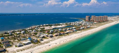 The 7 Best Beaches in Pensacola, Florida | CuddlyNest