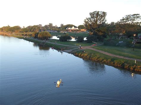 The park beside the Blue Lagoon, Durban | Robert Cutts | Flickr