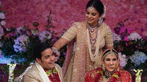 Akash Ambani Changed His Wedding Dates; Isha Ambani Reveals - Masala