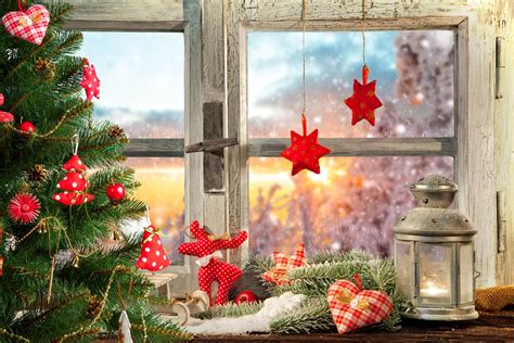 Christmas Window Sill Decorations Ideas - House Christmas 2021