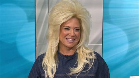 That's The Spirit: Catching Up With Long Island Medium Theresa Caputo ...