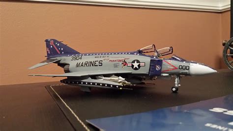 F-4J PHANTOM II -- Plastic Model Airplane Kit -- 1/72 Scale -- #0411 ...