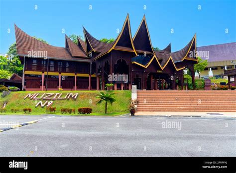 Crafts & Cultural Handicraft Complex and Negeri Sembilan State Museum ...