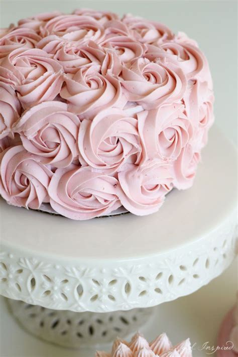 Simple Cake Decorating Techniques | Cake decorating, Creative cake ...