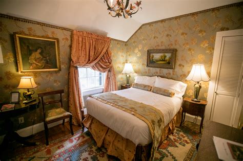 Magnolia Room | Gramercy Mansion Bed & Breakfast, Baltimore, MD