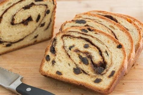 Homemade Cinnamon Raisin Bread