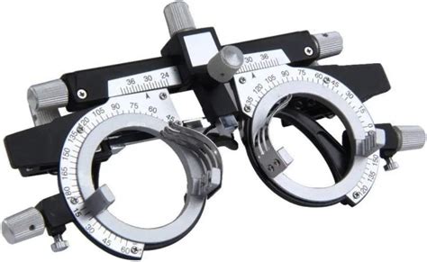 24 Eye examination Equipment for an Eye clinic. - An Eye Care Blog