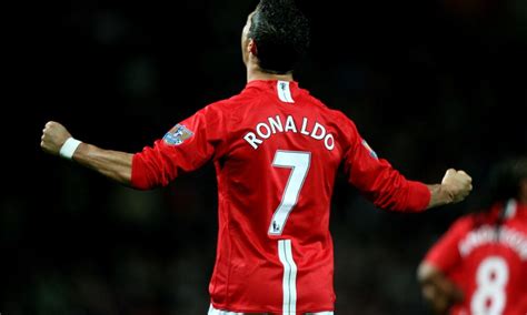 Cristiano Ronaldo to wear the No 7 shirt at Manchester United