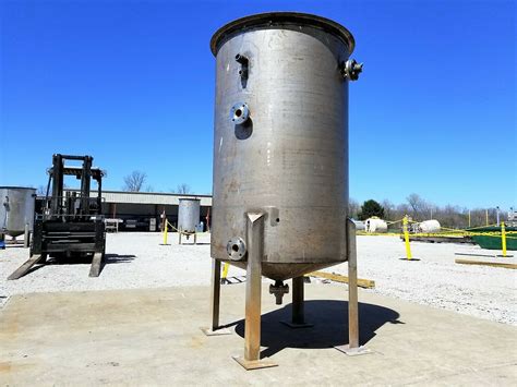 Used 500 GALLON STAINLESS STEEL TANK with Internal Coil – Cooper ...