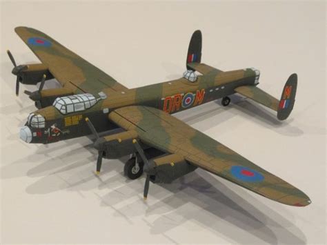 1/100 Avro Lancaster B.III Mickey the Moocher Paper Model - EcardModels