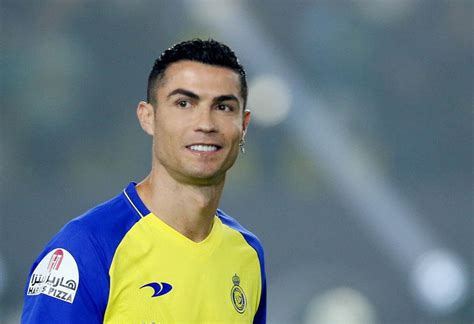 Cristiano Ronaldo fails to score during Al Nassr debut against Ettifaq ...