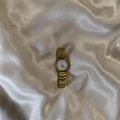 💖 Gold Dainty Wrist Watch 💖 Info: very minor... - Depop