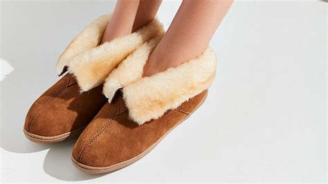 21 Cool and Cozy Pairs of Slippers You’ll Never Want to Take Off | Best ...