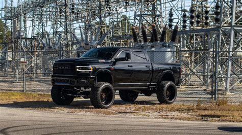 2022 Ram 2500 Lifted Black