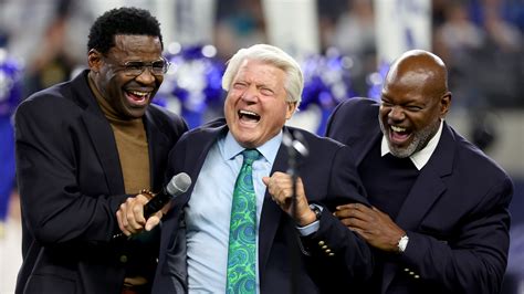 Fox NFL star Jimmy Johnson shouts 'how 'bout them Cowboys' after being ...