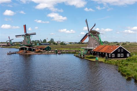 Zaanse Schans Windmill Village: What to Know Before You Visit