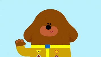 Hey Duggee Betty Reading GIFs - Find & Share on GIPHY