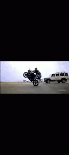 Ajith Mankatha Bike Scene GIF - Ajith Mankatha Bike Scene - Discover ...