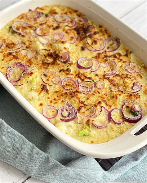 Vegan Cauliflower & Broccoli Cheese Casserole - 15 Min Mom