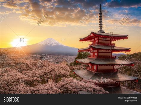 Mount Fujisan Image & Photo (Free Trial) | Bigstock