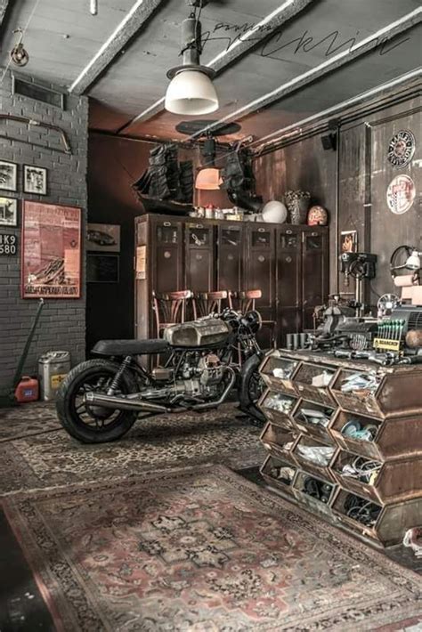 «old school garage» | Garage decor, Cool garages, Man cave garage