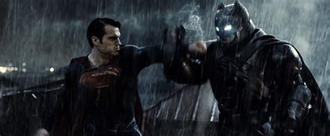 Introducir 87+ imagen batman fight scene - Abzlocal.mx