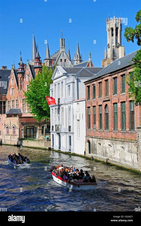 Bruges / Brugge, Flanders, Belgium. Canal from Steenhouwersdijk ...