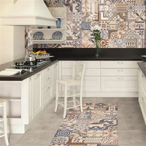 Kitchen Splashback Trends | Mosaic Tiles | Glass Splashback | New Image