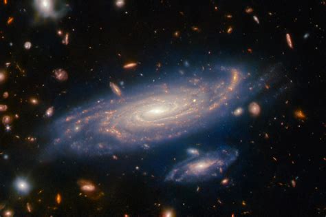 James Webb Space Telescope Captures Giant Spiral Galaxy Over 1 Billion ...